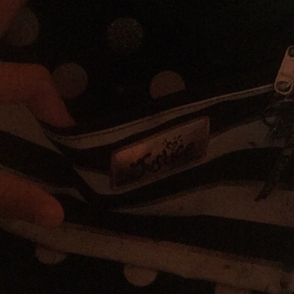 Backpack - Picture 2 of 4